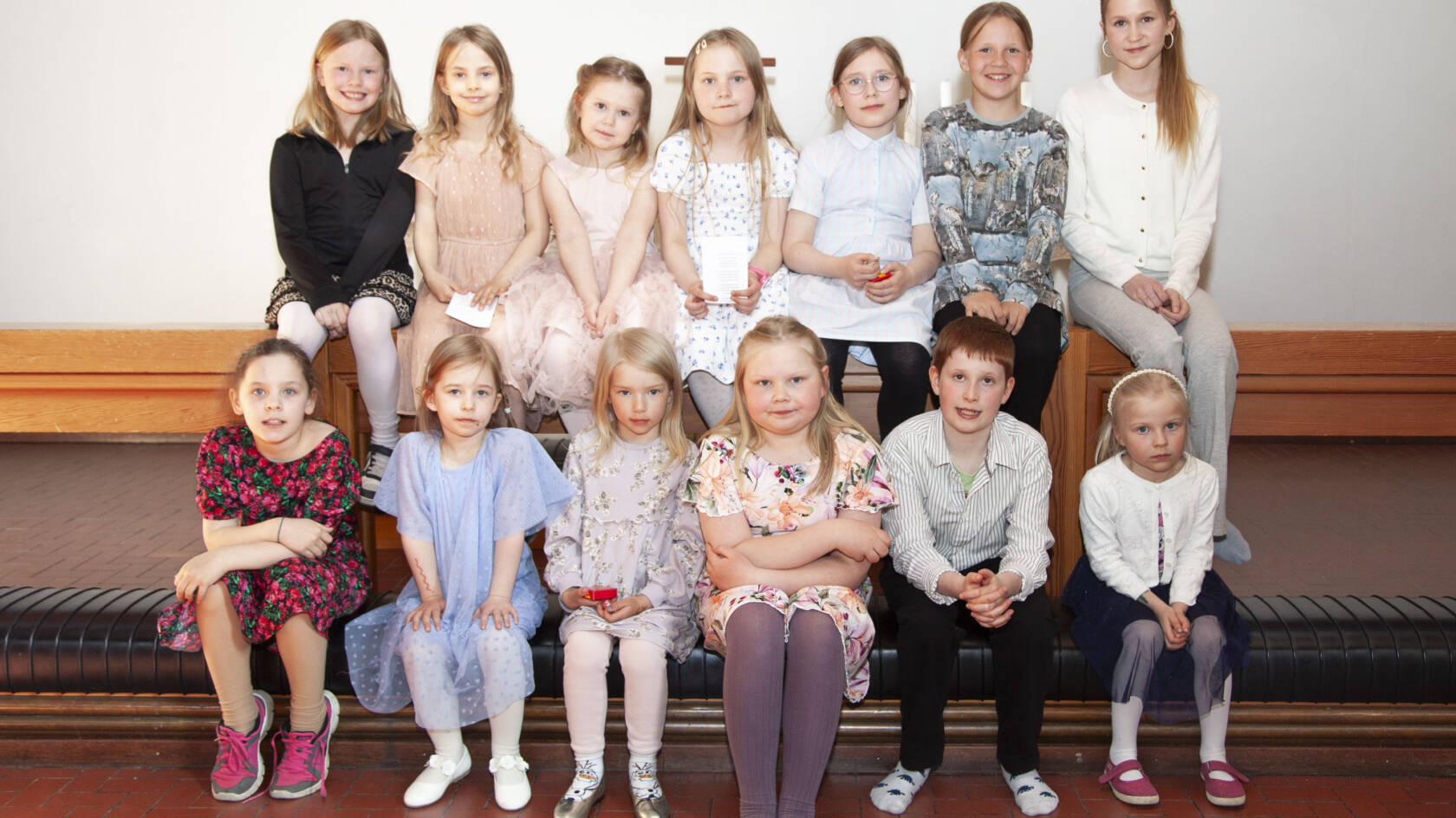 Kastehelmikuoron lapset